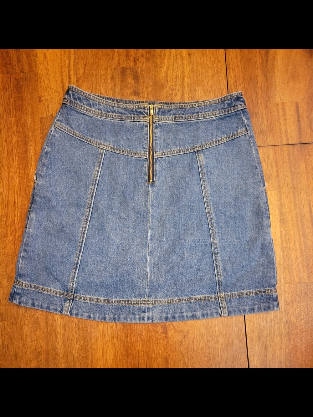 Cabi:Classic Blue Denim A-Line Skirt - Picture 3 of 3